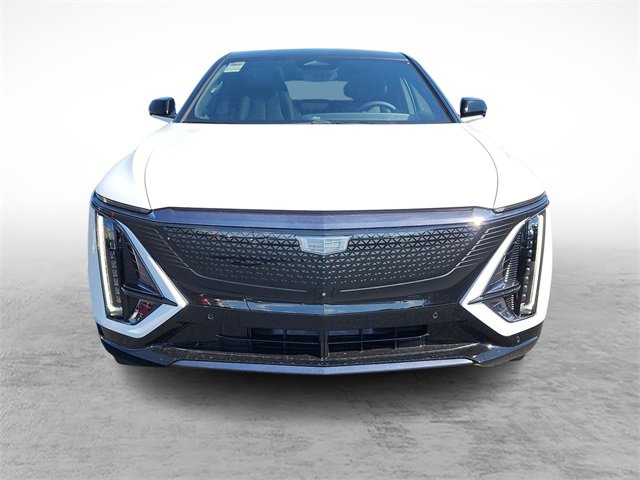 2026 Cadillac Lyriq Sport photo 2