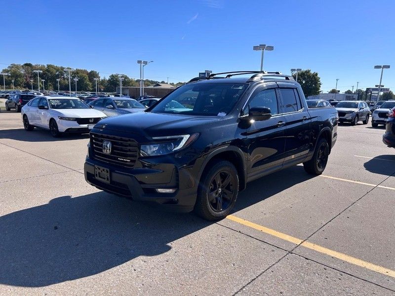 2023 Honda Ridgeline Black Edition photo 4