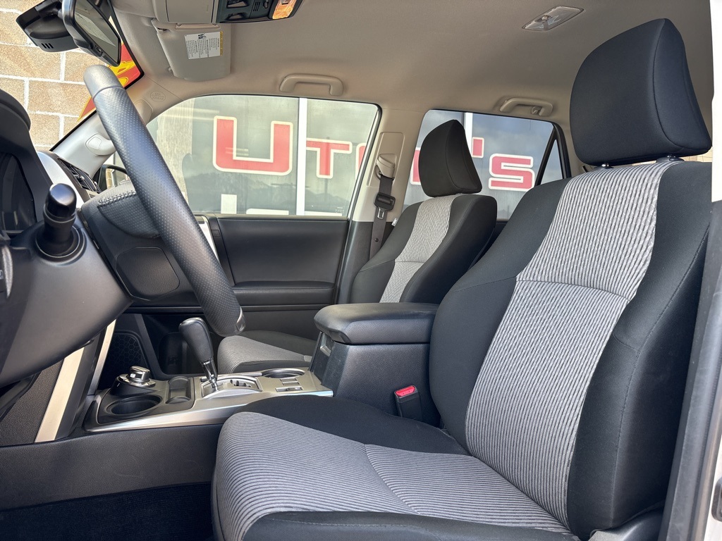 2024 Toyota 4Runner SR5 photo 10