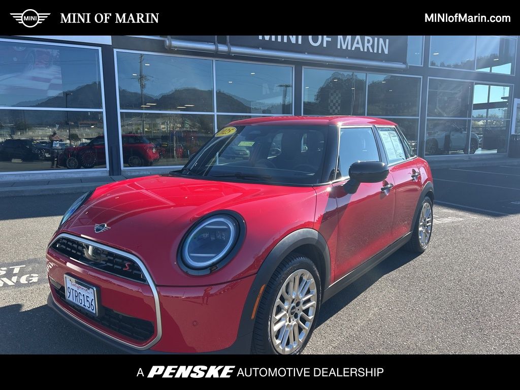 2025 MINI Hardtop S's photo