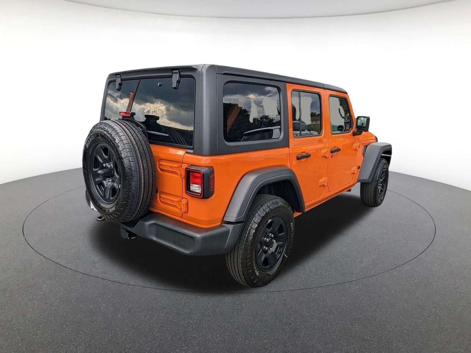 2025 Jeep Wrangler Sport photo 3