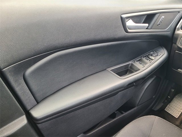 2020 Ford Edge SE photo 30