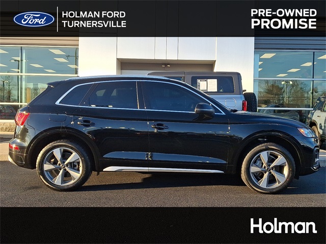 2023 Audi Q5 Premium Plus's photo