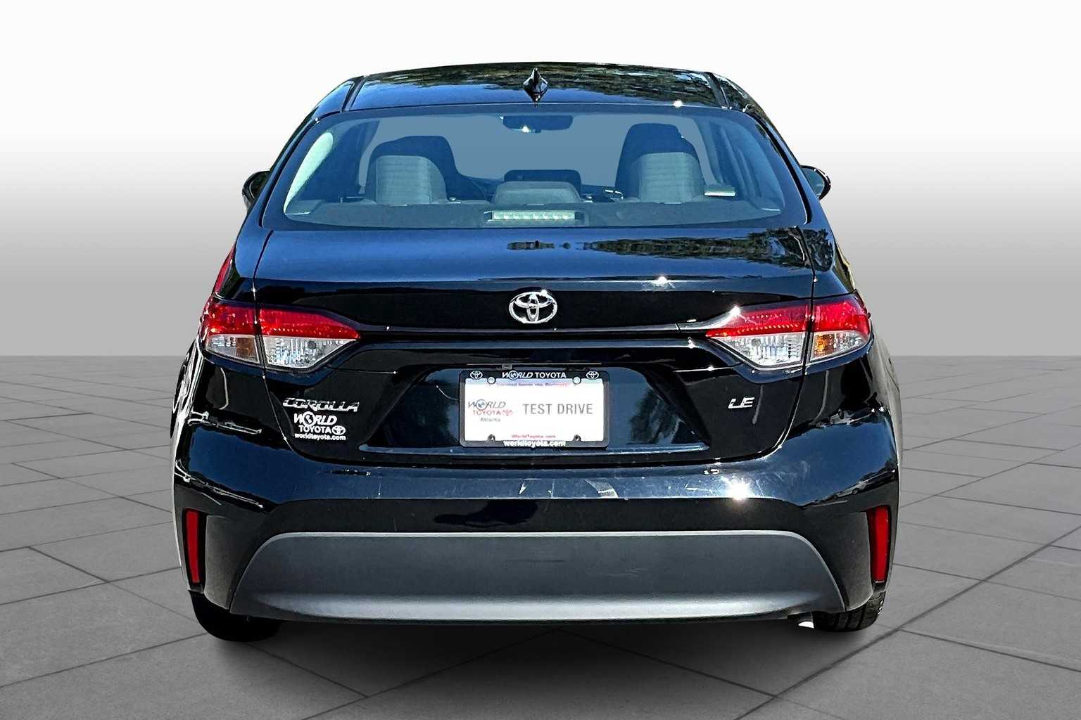 2024 Toyota Corolla LE photo 4