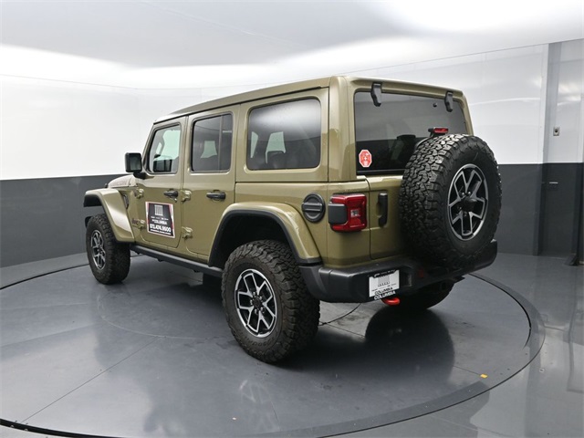 2025 Jeep Wrangler Rubicon photo 3