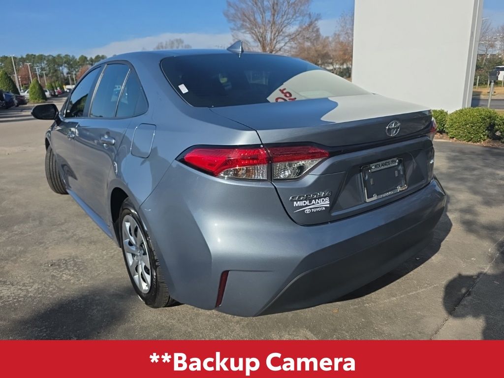 2024 Toyota Corolla LE photo 3