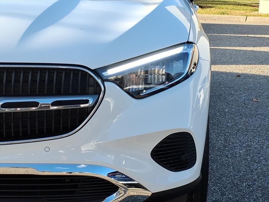 2026 Mercedes Benz GLC 300 photo 3