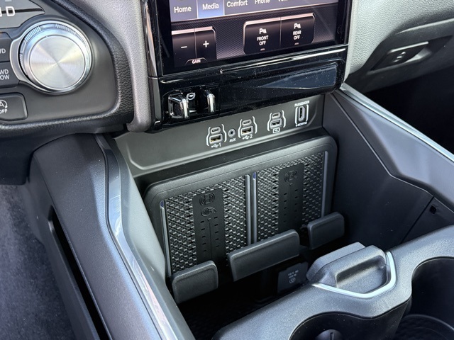 2026 Ram 1500 Laramie photo 23