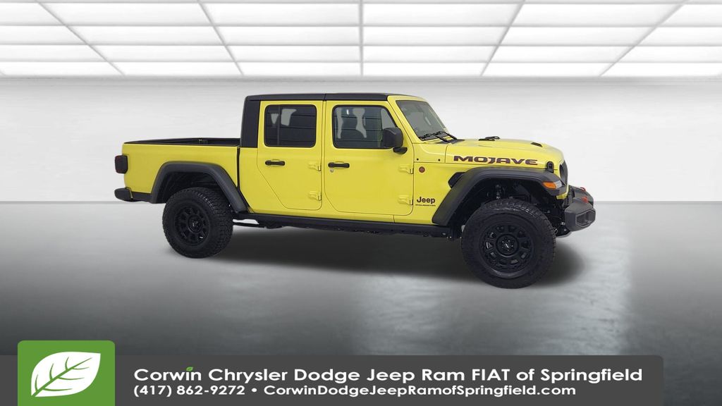 2024 Jeep Gladiator Mojave photo 3