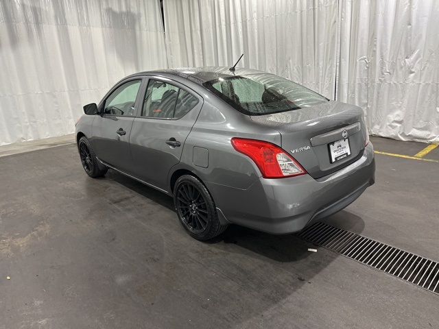 2018 Nissan Versa 1.6 S photo 4