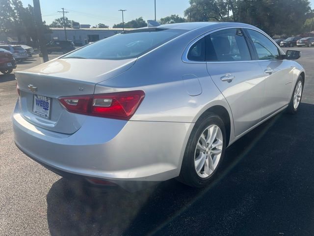 2018 Chevrolet Malibu 1LT photo 4