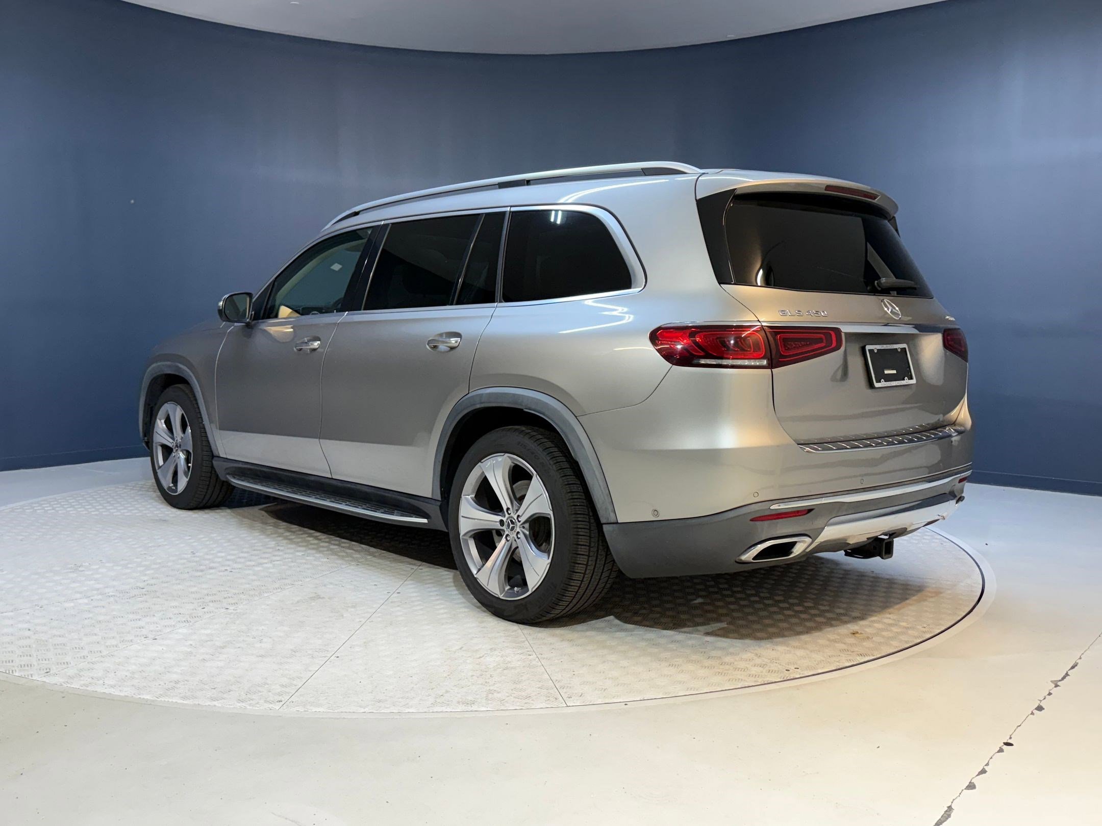 2021 Mercedes Benz GLS 450 photo 2