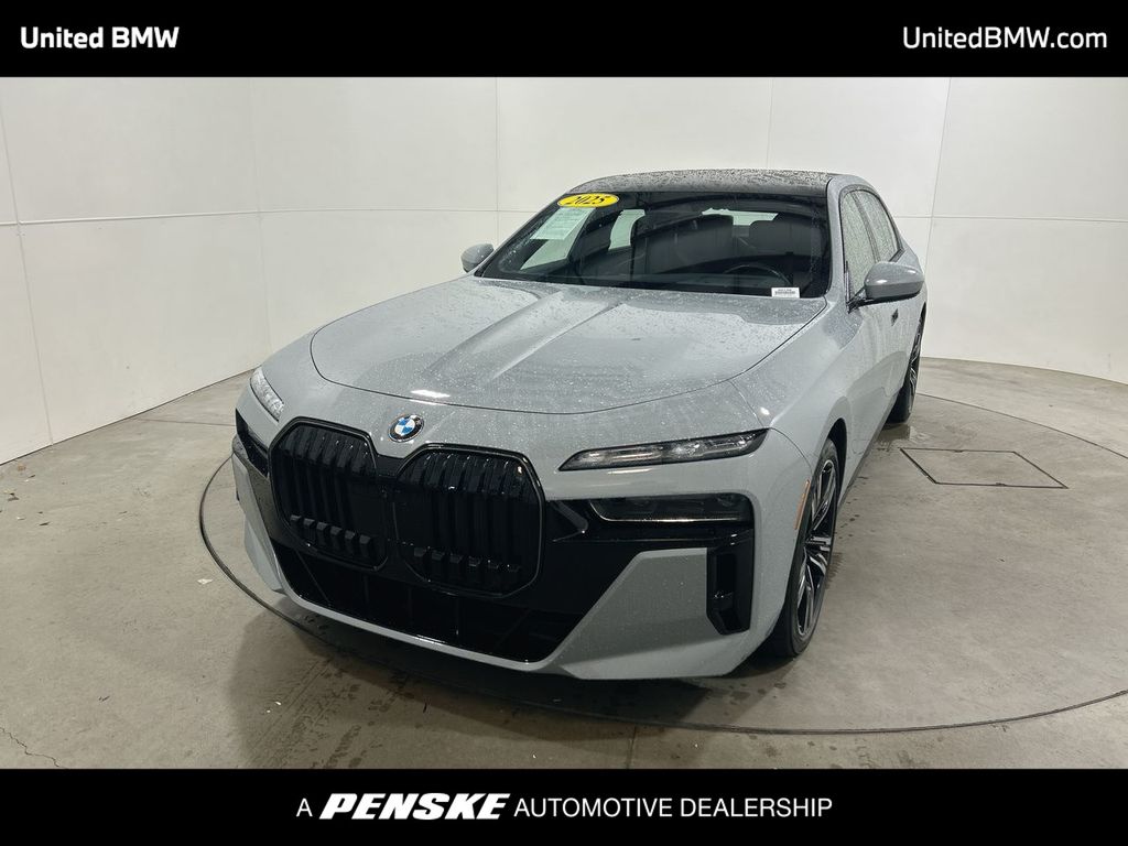 2025 BMW 7 Series 760i's photo