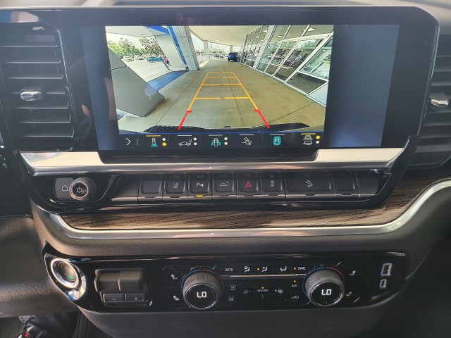 2025 Chevrolet Silverado 2500HD LT photo 4