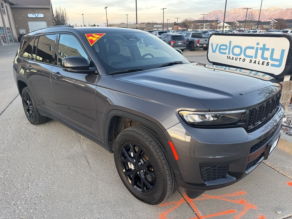 2024 Jeep Grand Cherokee L Altitude's photo