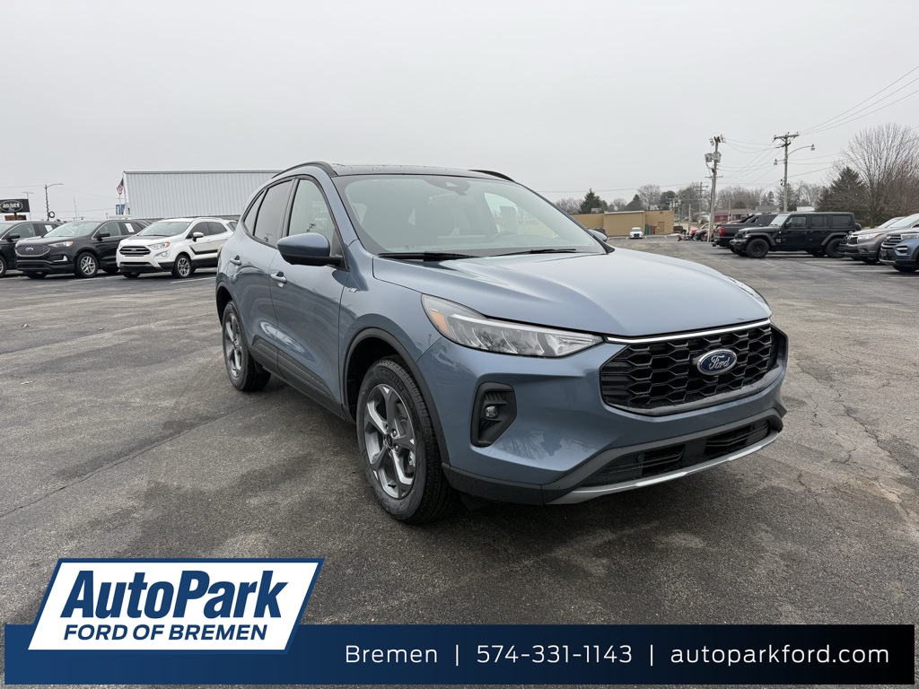 2026 Ford Escape ST-Line Select's photo