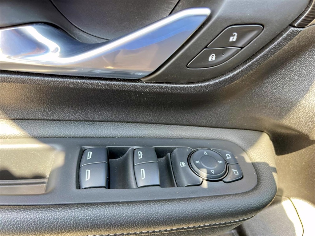 2024 Gmc Terrain SLE photo 8