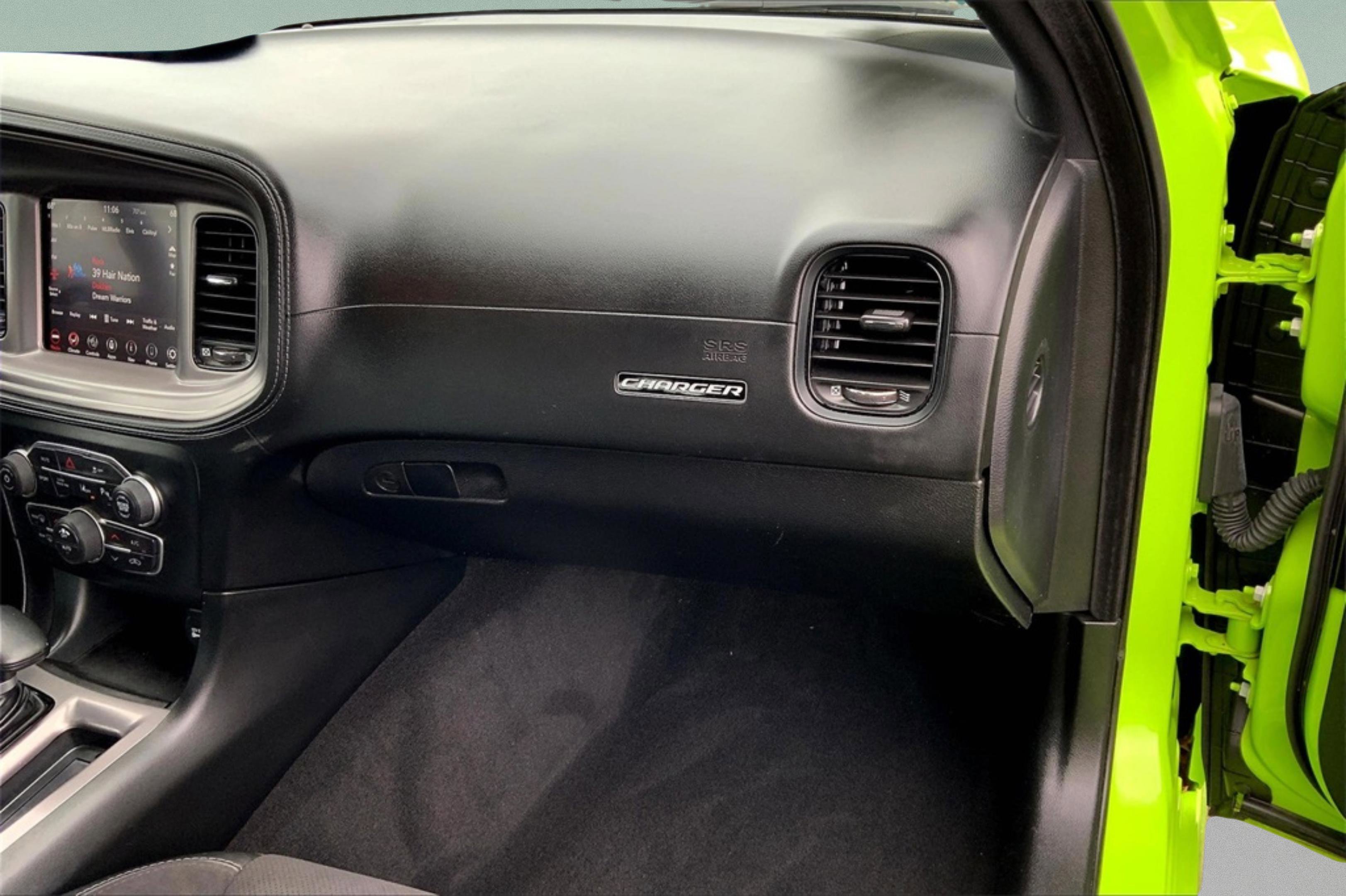 2023 Dodge Charger R/T photo 15