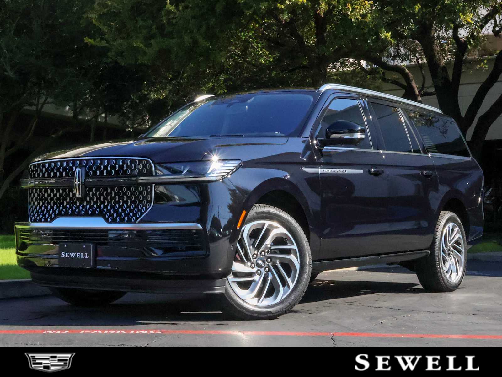 2025 Lincoln Navigator Reserve L's photo