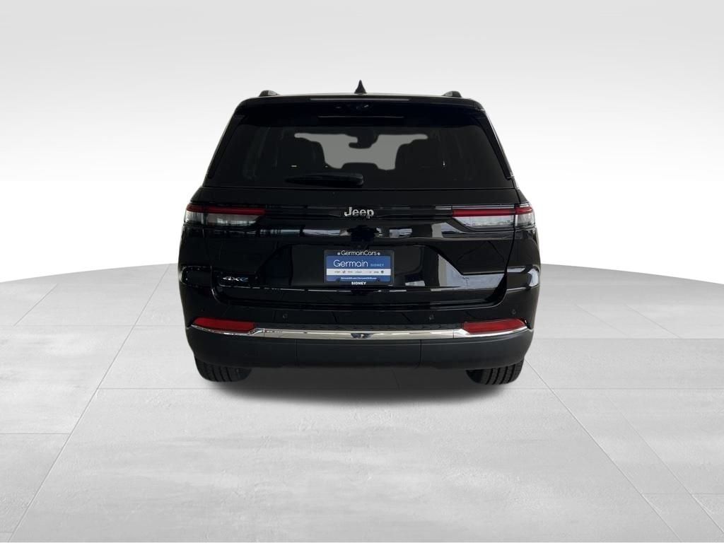 2023 Jeep Cherokee Base photo 6