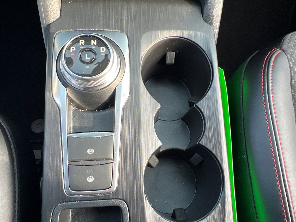 2024 Ford Escape ST-Line photo 24