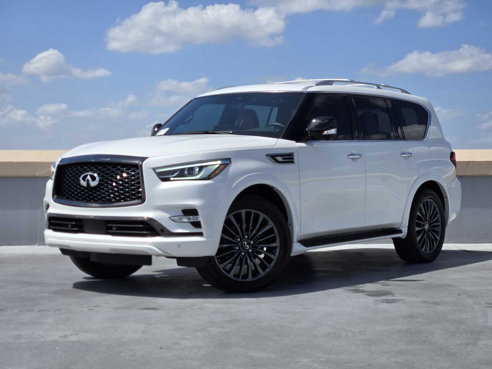 2024 INFINITI QX80 SENSORY