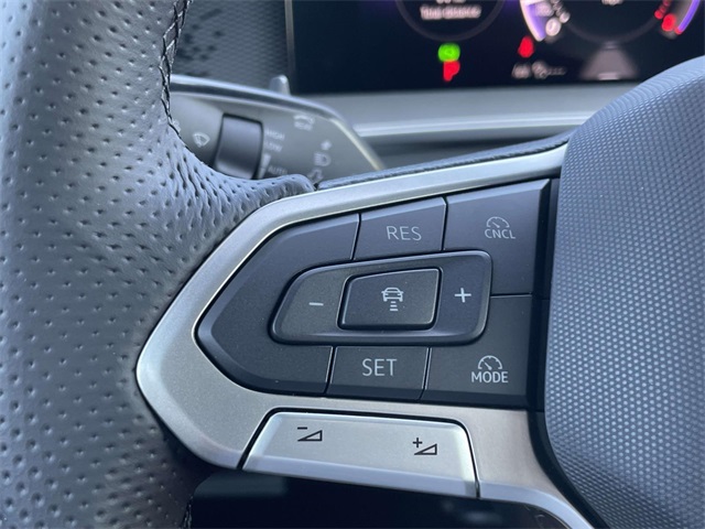 2025 Volkswagen Tiguan SE R-Line Black photo 20