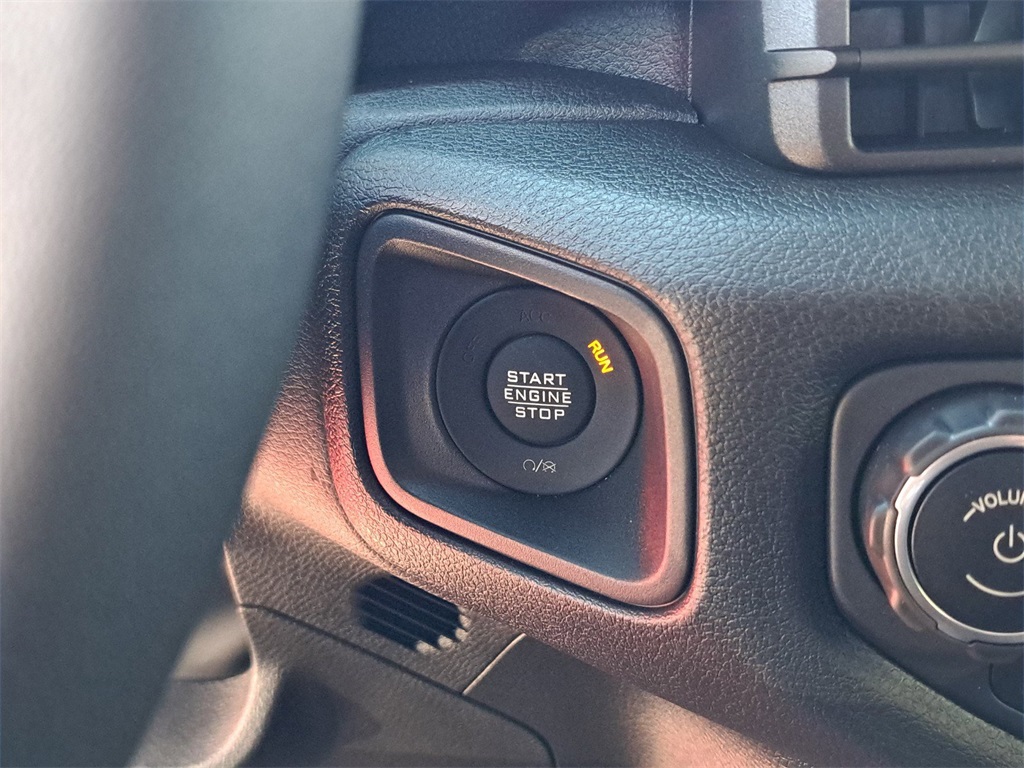 2025 Jeep Wrangler Sport S photo 30
