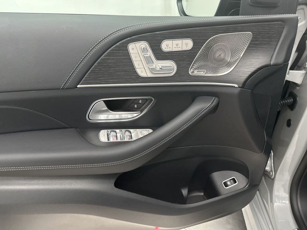 2026 Mercedes Benz GLE 450 4MATIC photo 9