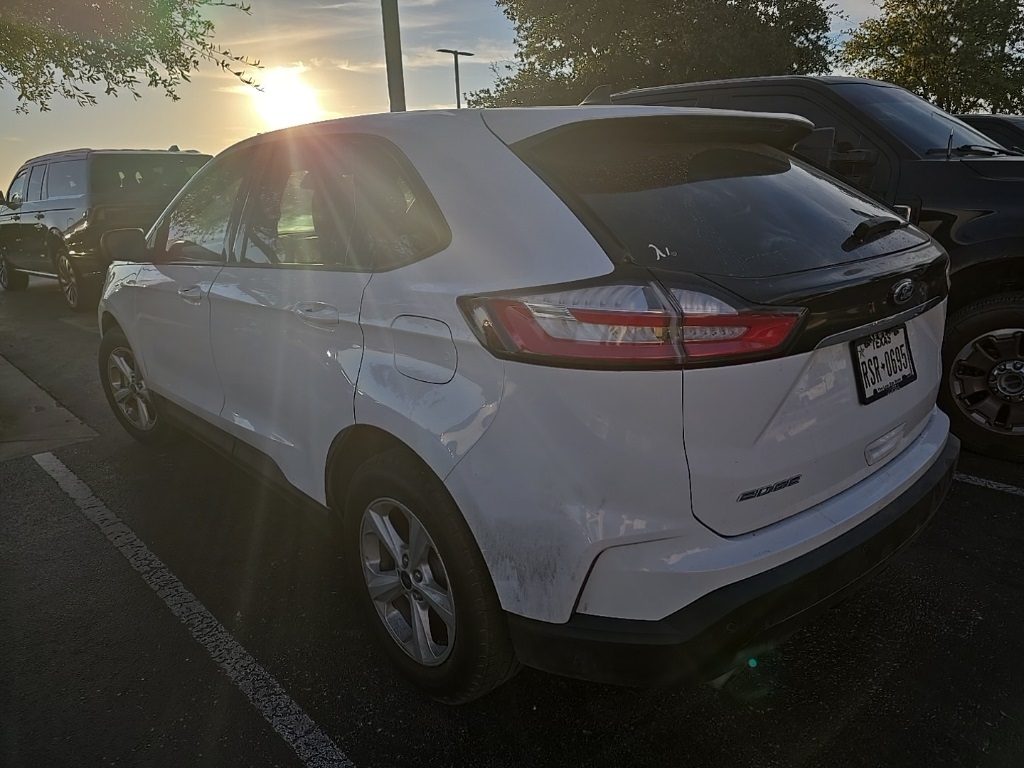 2020 Ford Edge SE photo 4