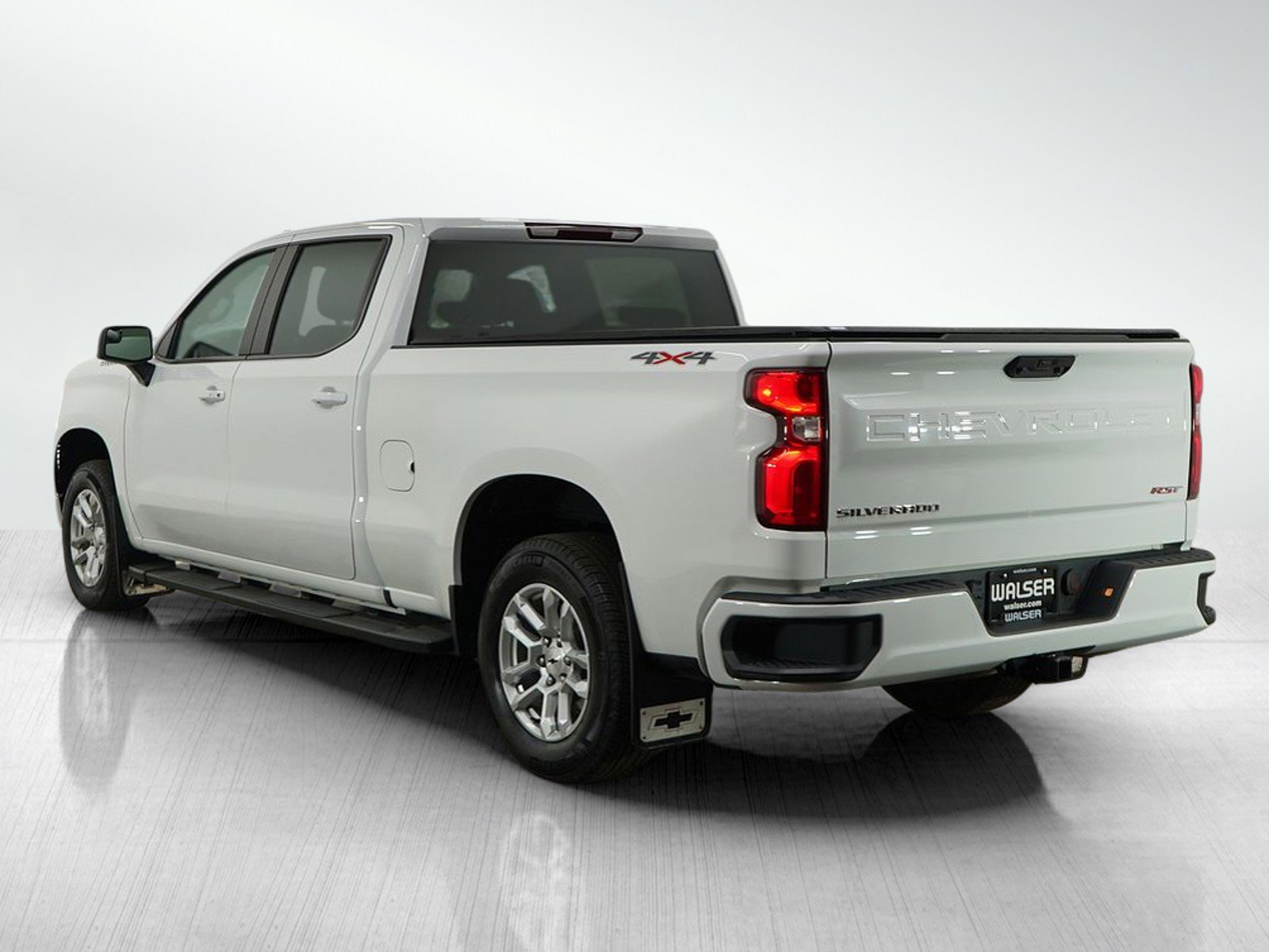 2023 Chevrolet Silverado 1500 RST photo 3