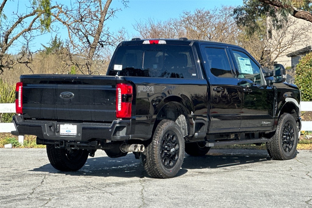 2025 Ford F-250 photo 4
