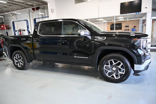 2026 Gmc Sierra 1500 SLE photo 4