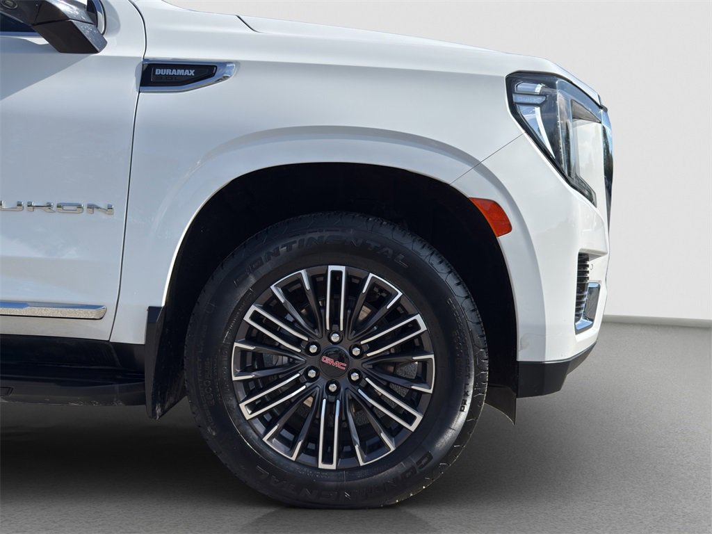 2024 Gmc Yukon XL SLT photo 2