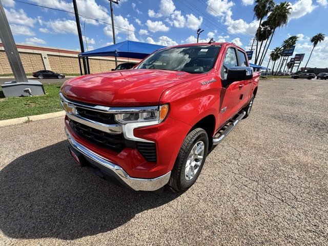 2026 Chevrolet Silverado 1500 LT photo 3