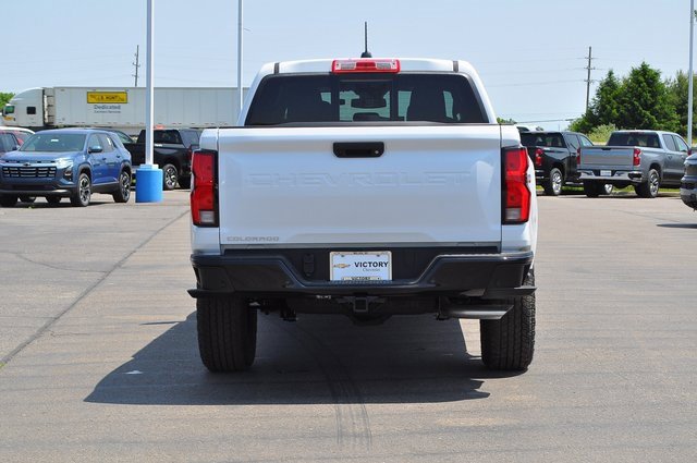 2025 Chevrolet Colorado Z71 photo 4