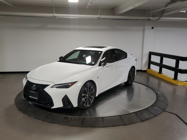 2023 Lexus IS 350 F SPORT photo 2