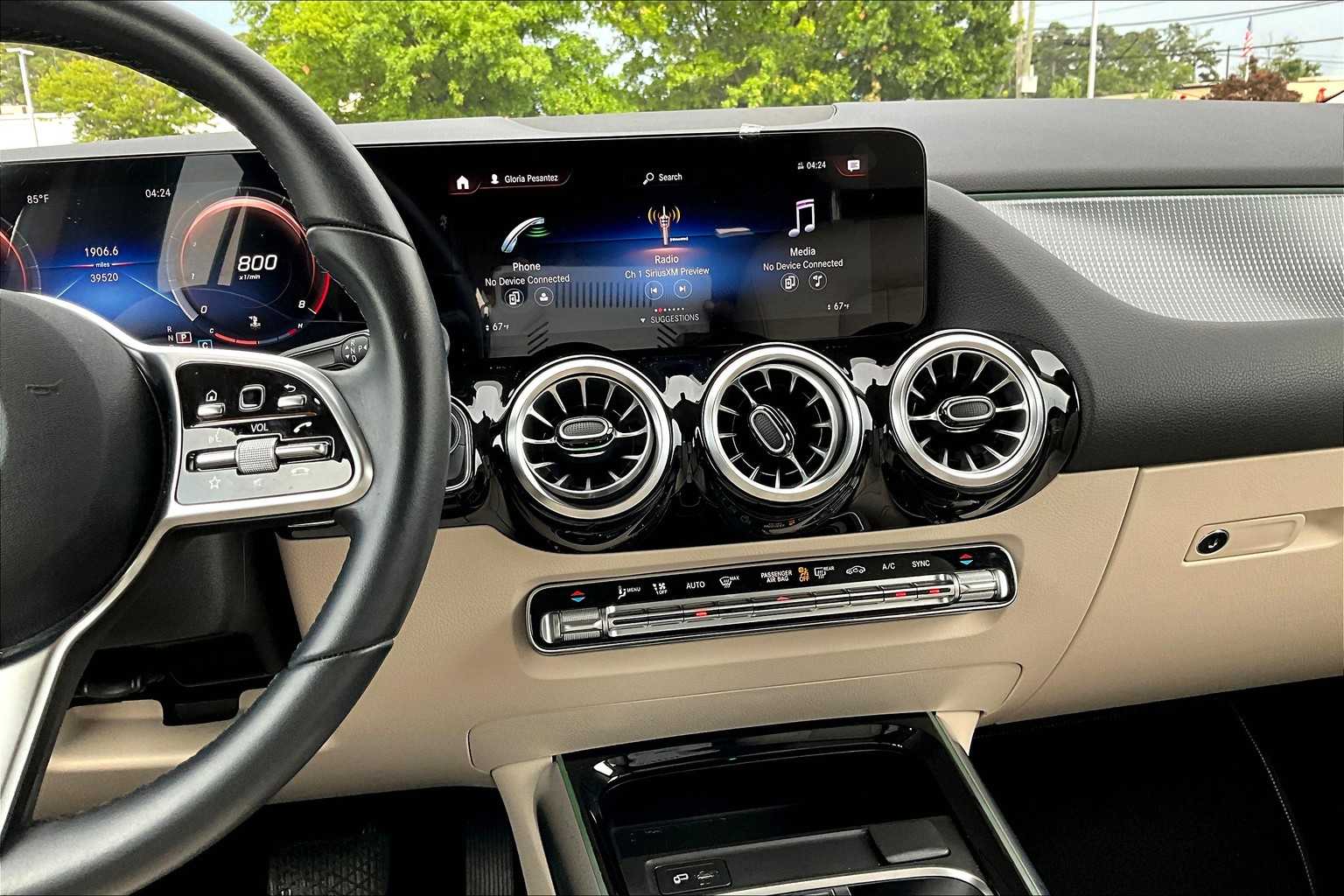 2022 Mercedes Benz GLA 250 photo 6
