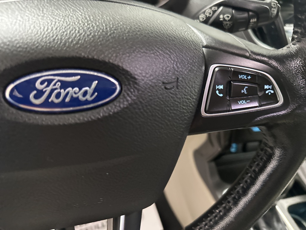 2019 Ford Escape Titanium photo 16