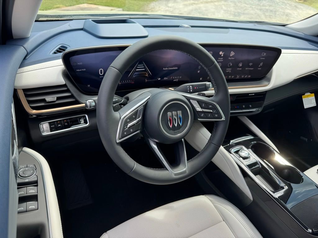 2025 Buick Envision Avenir photo 3