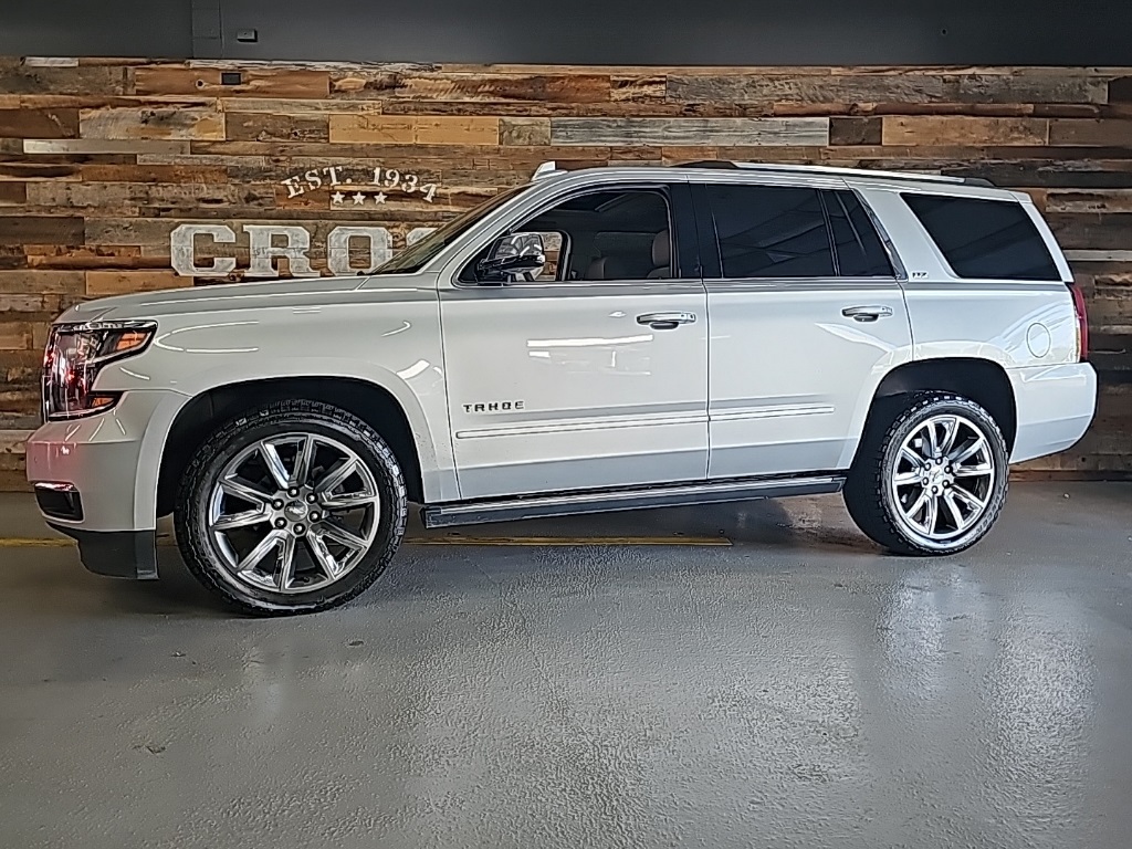 2016 Chevrolet Tahoe LTZ photo 2