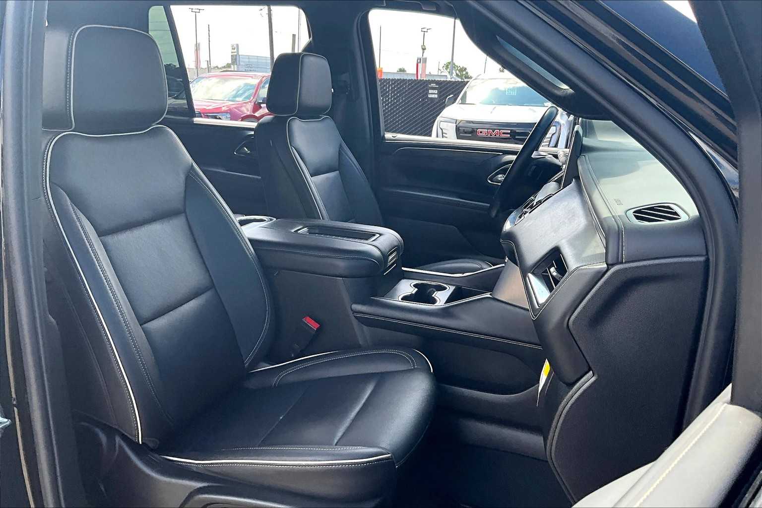 2023 Gmc Yukon SLT photo 8