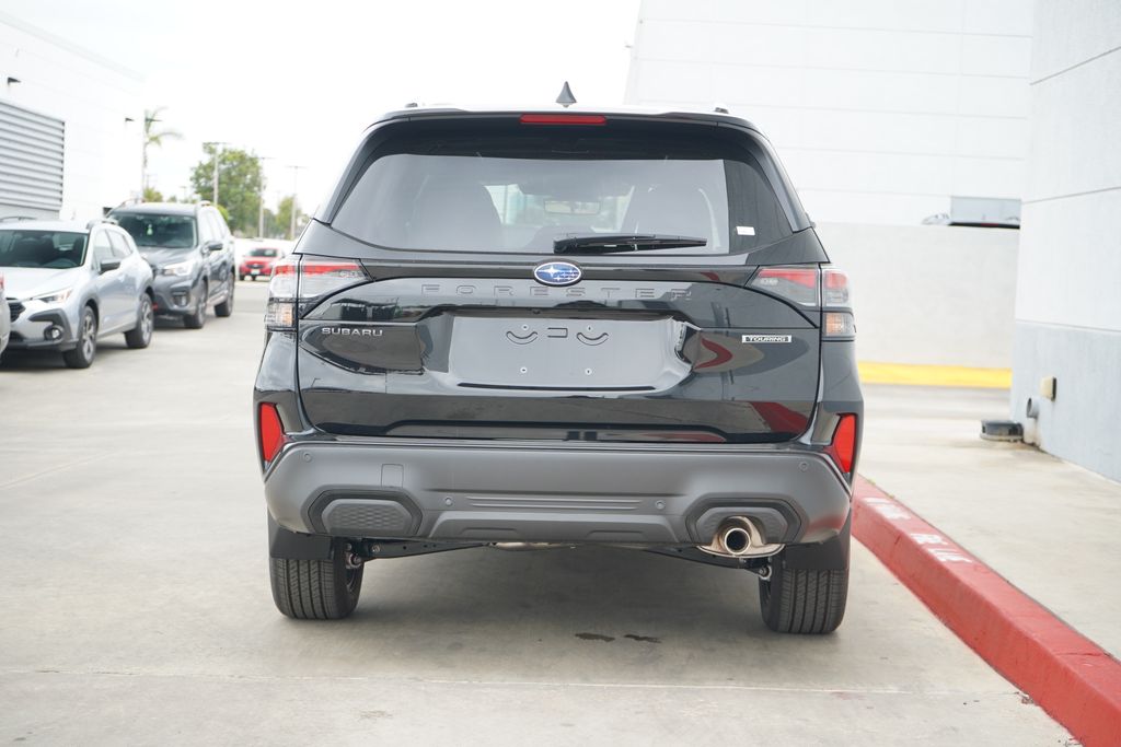2025 Subaru Forester Touring photo 3