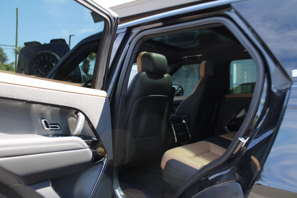 2023 Land Rover Range Rover Sport SE photo 25