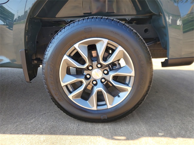 2025 Chevrolet Silverado 1500 LT photo 6