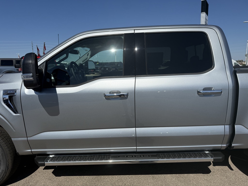2025 Ford F-150 XLT photo 26