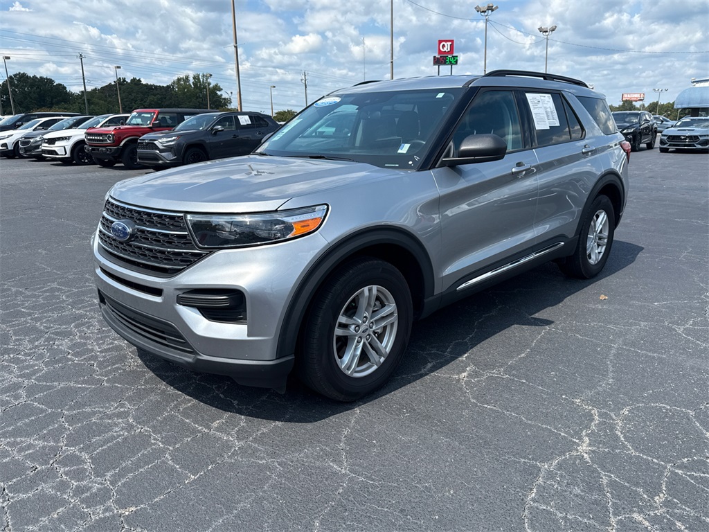 2023 Ford Explorer XLT photo 6