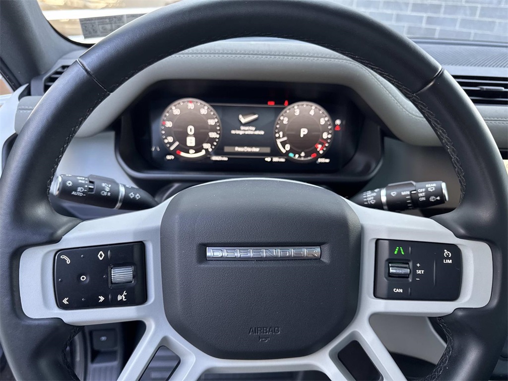 2023 Land Rover Defender 110 S photo 24