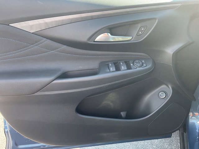 2025 Buick Envista ST photo 12