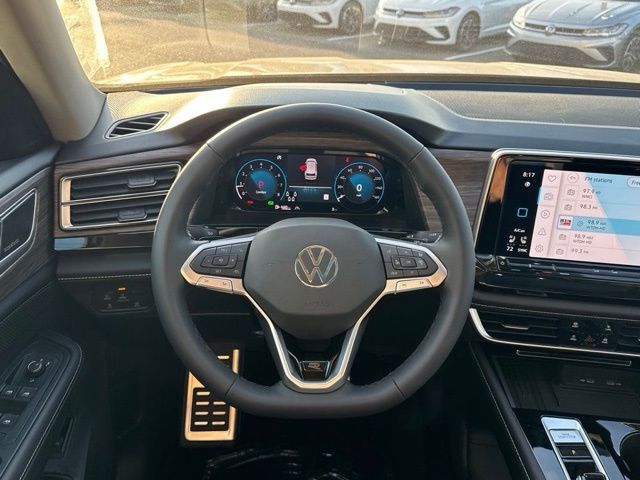 2026 Volkswagen Atlas SEL Premium R-Line photo 15